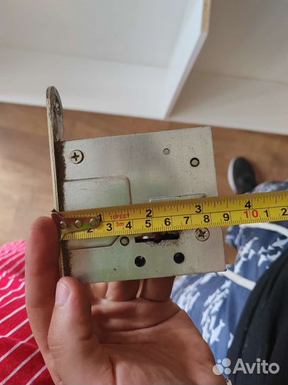 Личинка замка, замок дверной