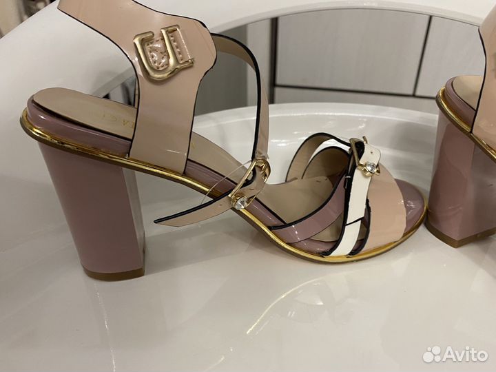 Сандали на коблучке