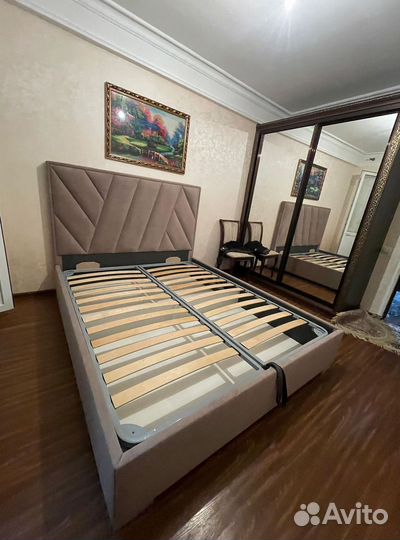 Кровати двуспальные в наличии и на заказ