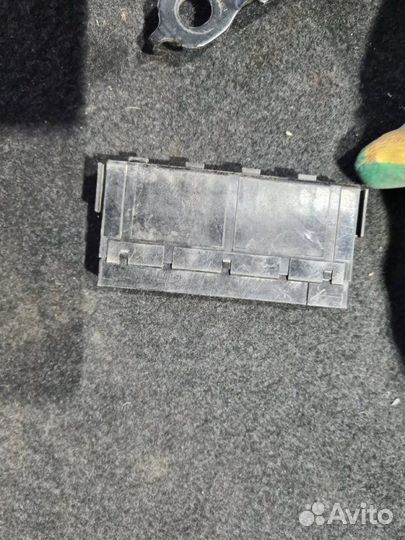 Блок предохранителей Toyota Corolla E150 1.6