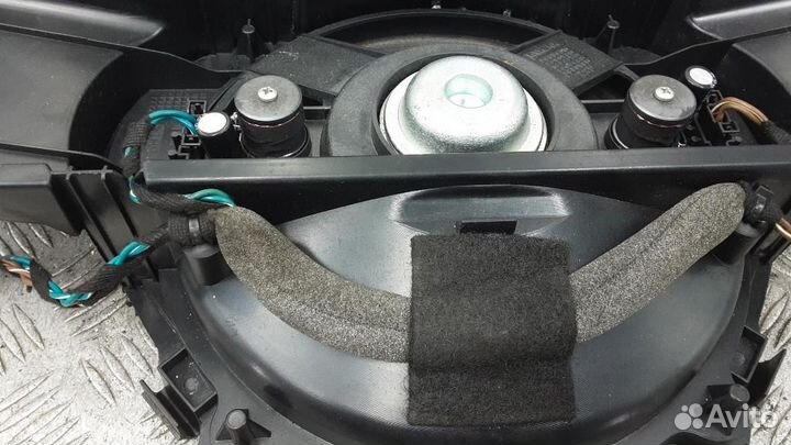 Сабвуфер Mercedes-Benz S-Class