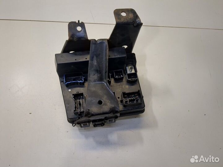 Блок предохранителей Chrysler Pacifica, 2004