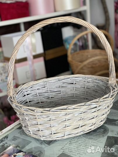 Корзина плетеная из ивы