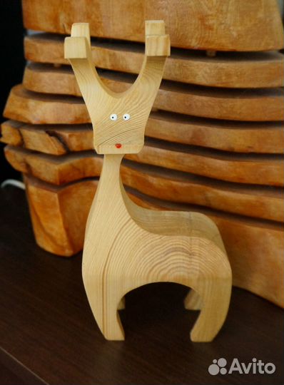 Олень деревянный рогатый