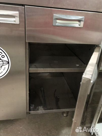 Стол нейтральный