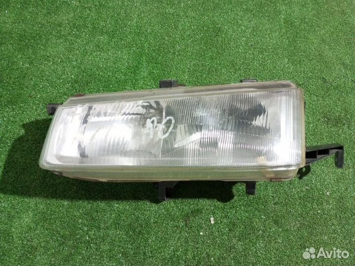 Фара галогеновая правая Honda Accord CC7