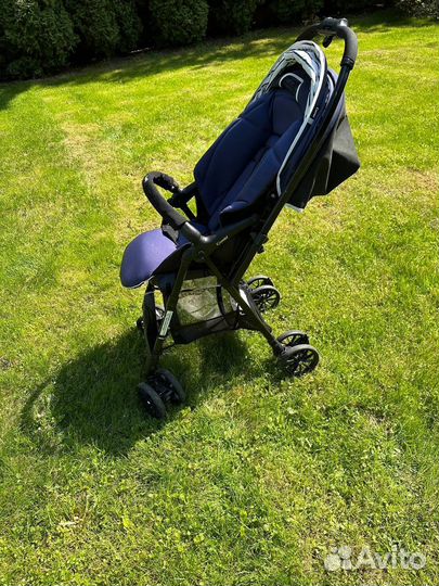 Прогулочная коляска Combi