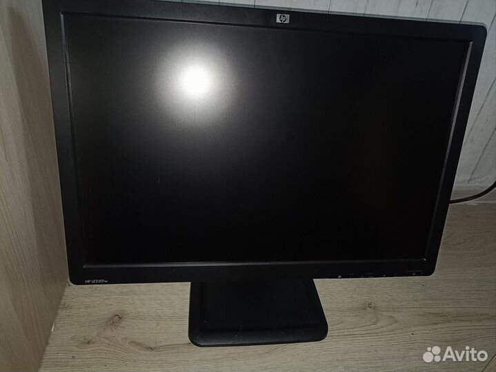 Монитор HP 22