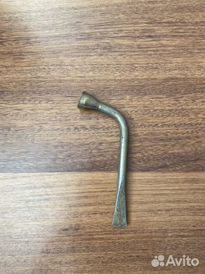 Балонный ключ на ваз