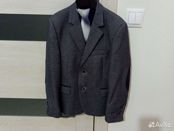 Пиджак школьный
