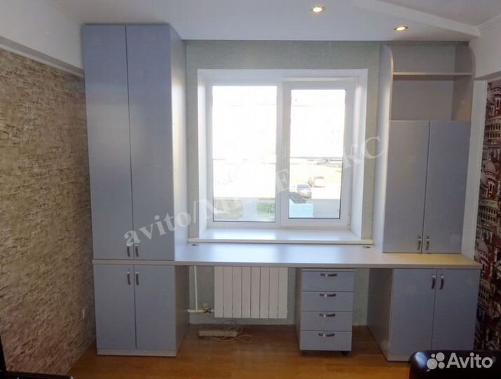 Рабочая зона у окна