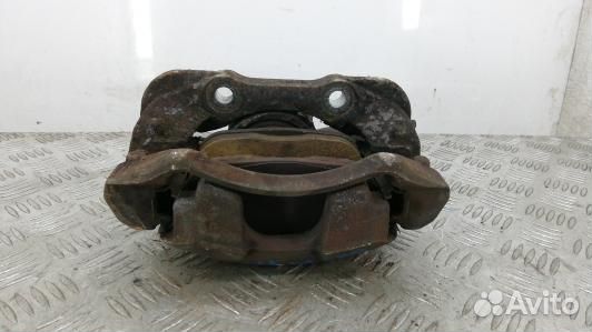 Суппорт тормозной передний правый peugeot 308 1 (B