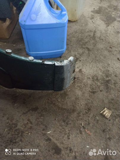 Крыло правое mazda 626