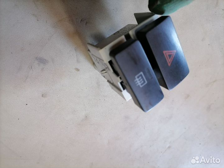 Модуль кнопок (аварийки и обогрева) BYD F3 2005-14