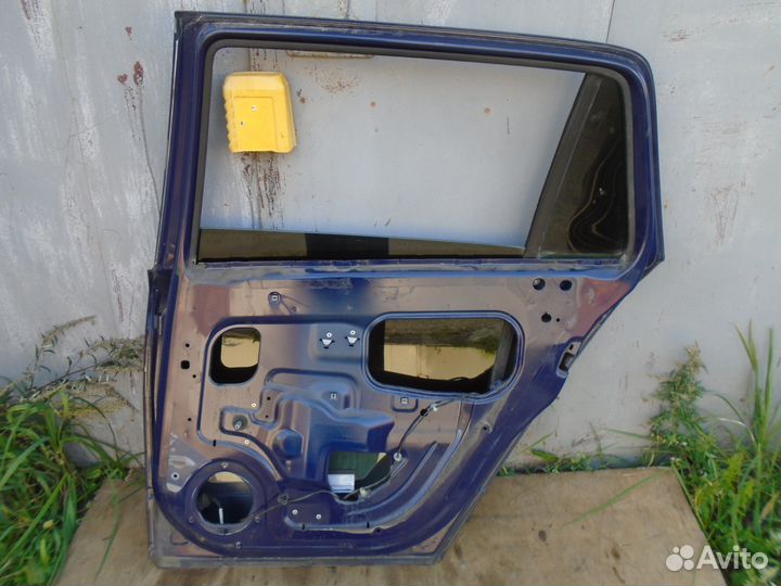 Дверь задняя правая Opel Astra H Опель Астра Ш уни
