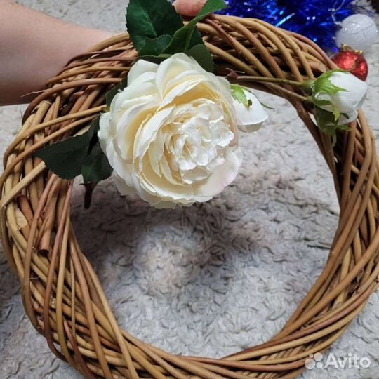 Новогодние кольца плетеные из веток