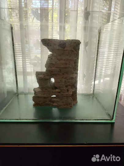 Тумба, аквариум