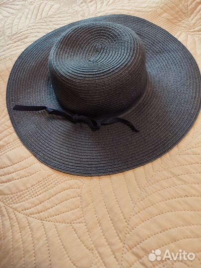 Шляпа женская соломенная