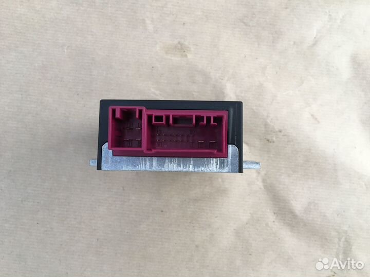 Блок управления топливным насосом BMW 3 E92