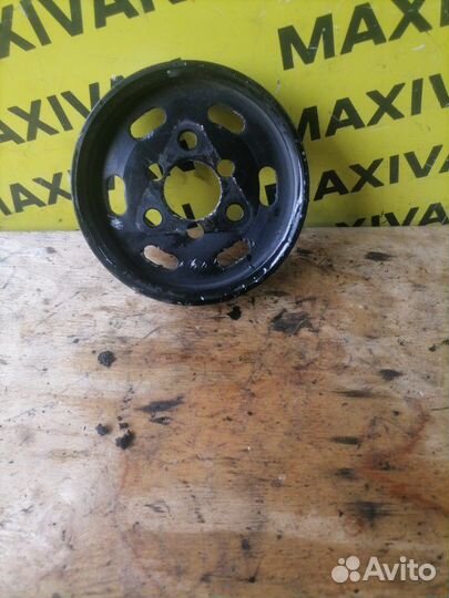 Шкив насоса гидроусилителя Audi A6 C6 BRE 2007