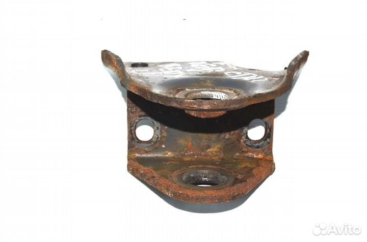 Кронштейн стабилизатора, переднего моста, верхний