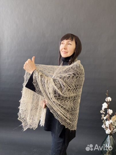 Пуховый платок палантин цветной