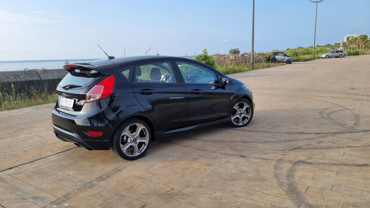 Ford Fiesta ST: фото владельца