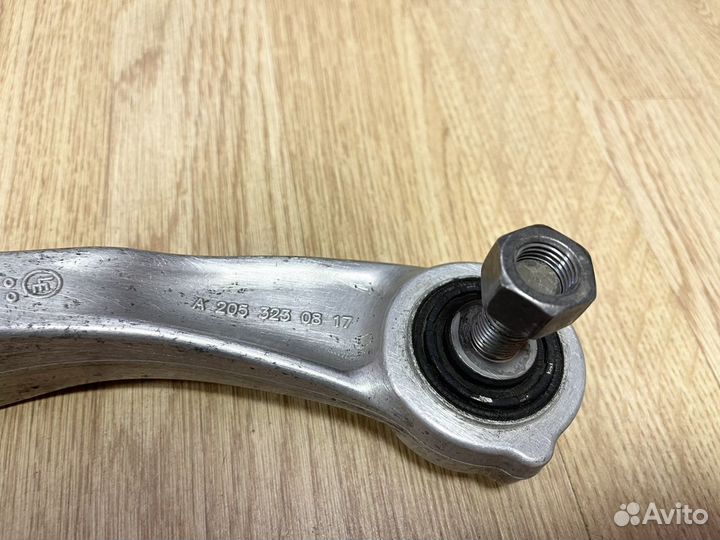 Стойка стабилизатора Mercedes W213 C205 C238