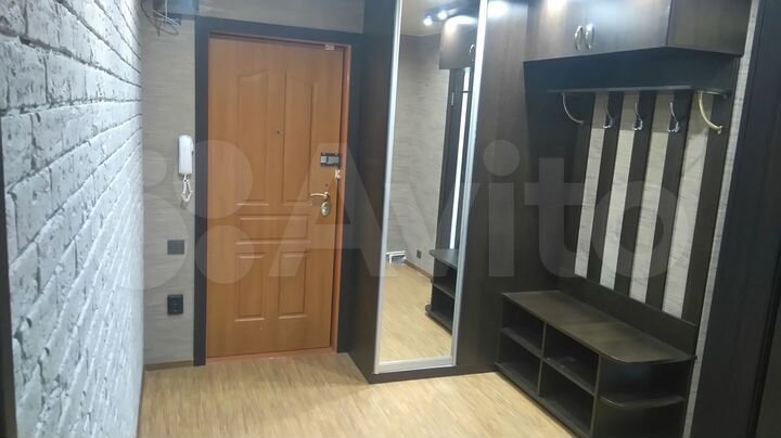 2-к. квартира, 56 м², 2/5 эт.