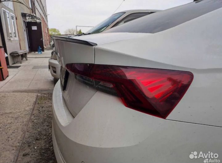 Спойлер Skoda Octavia A8. Черный