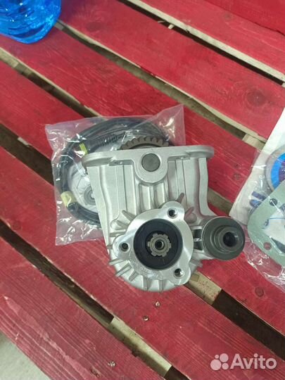 Коробка отбора мощности (ком) 00107100137