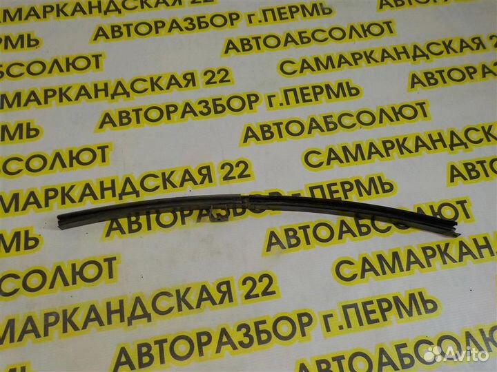 Направляющая стекла двери Renault Megane I 1995-2