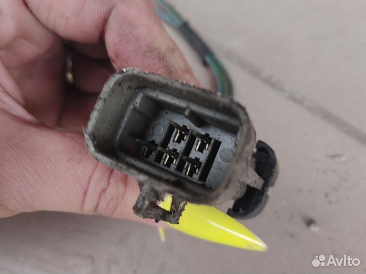 Проводка форсунок LADA 2114-3724036