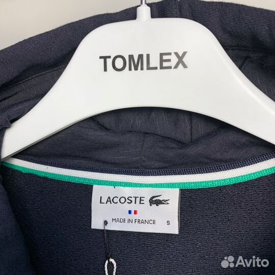 Хиди на замке Lacoste