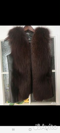 Меховая жилетка