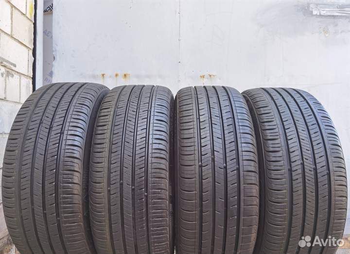 Kumho Solus TA31 215/50 R17 95V