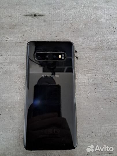 Samsung Galaxy S10, 8/128 ГБ