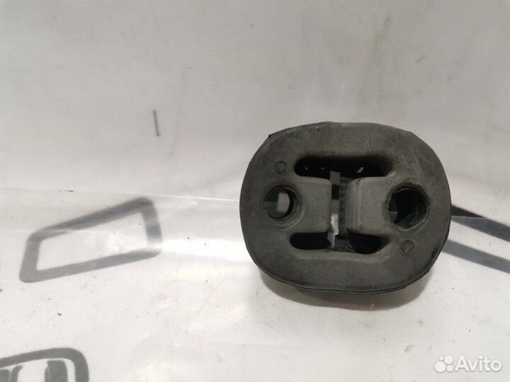 Крепление глушителя Volkswagen Passat B6 2005-2010