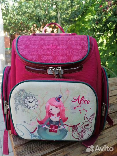 Рюкзак школьный