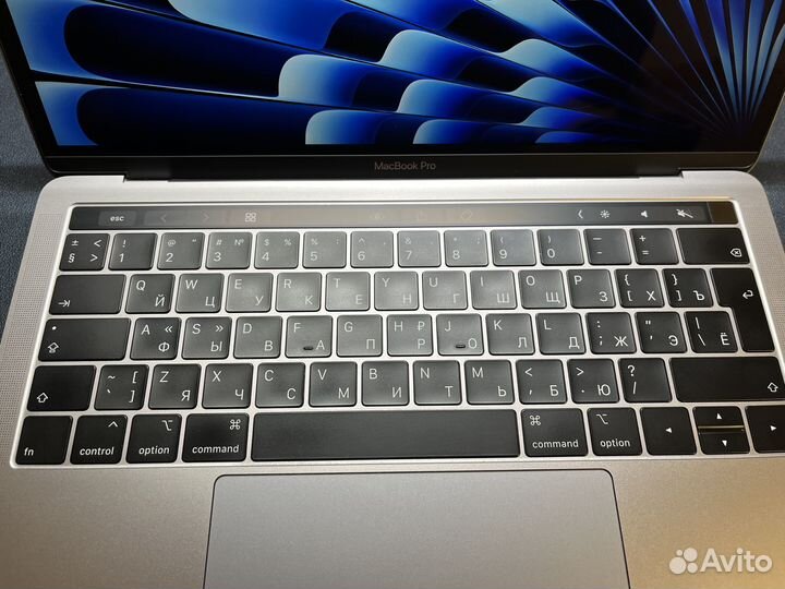 Macbook Pro 13 2019 i7 16GB