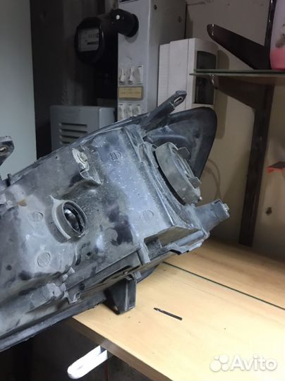 Фары на Mitsubishi Lancer 9