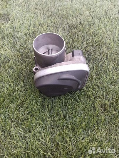 Заслонка дроссельная Renault Fluence