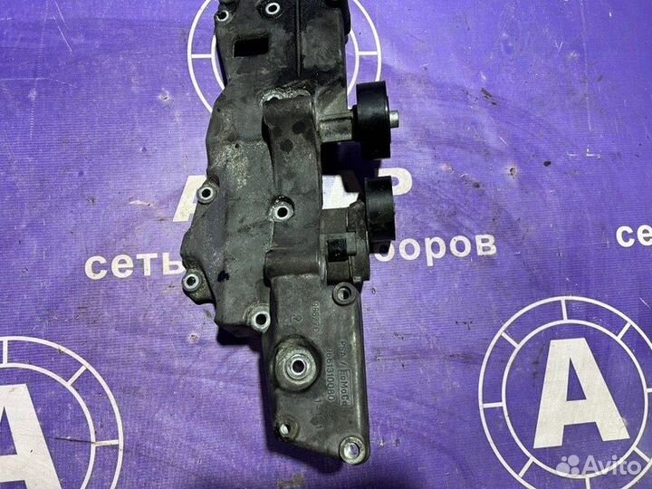 Кронштейн генератора Land Rover Freelander 2