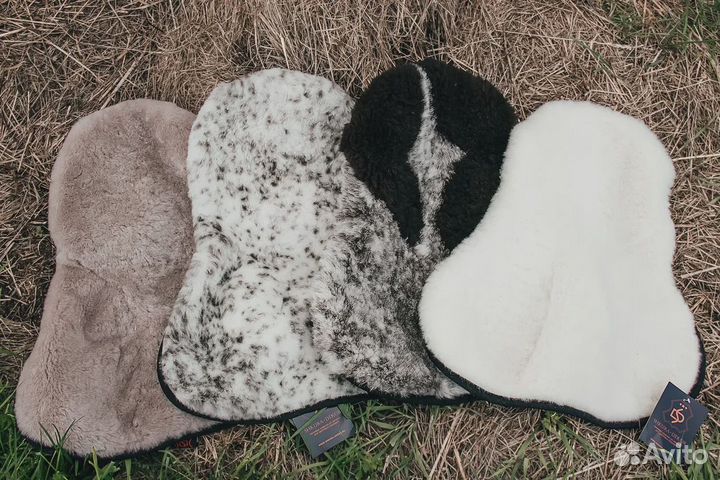 Меховушка на седло (выездковое, конкурное.)