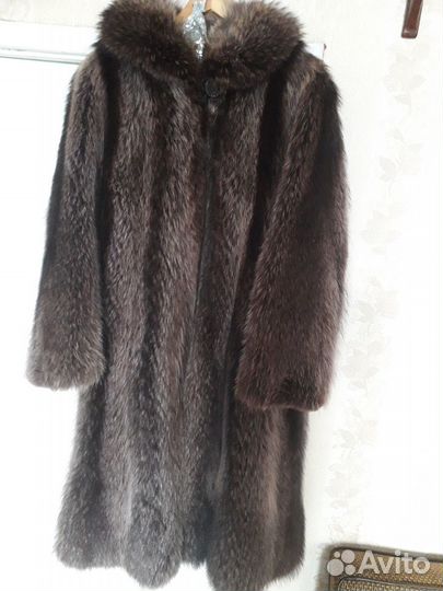 Шуба из енота