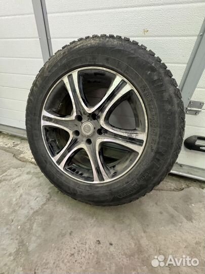 Goodyear UltraGrip Arctic 2 SUV 225/65 106T