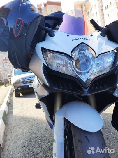 Suzuki GSX - R 600 K8