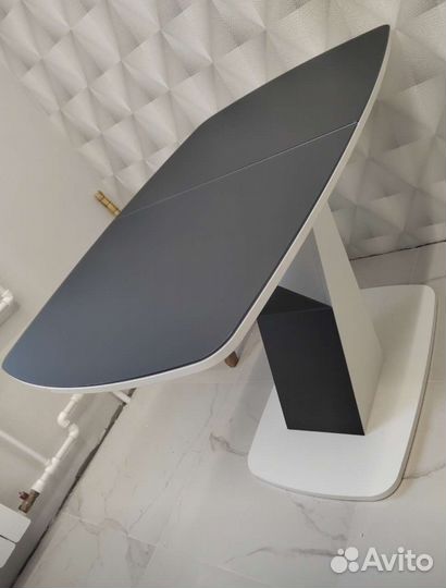 Кухонный стол