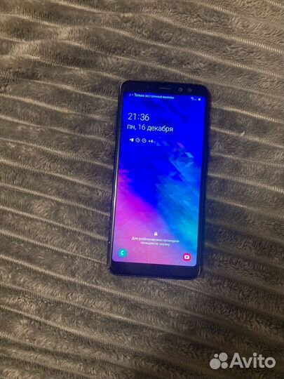 Samsung Galaxy A8 (2018), 4/32 ГБ