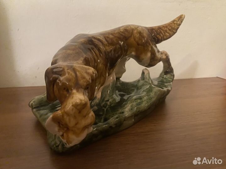 Статуэтка собака